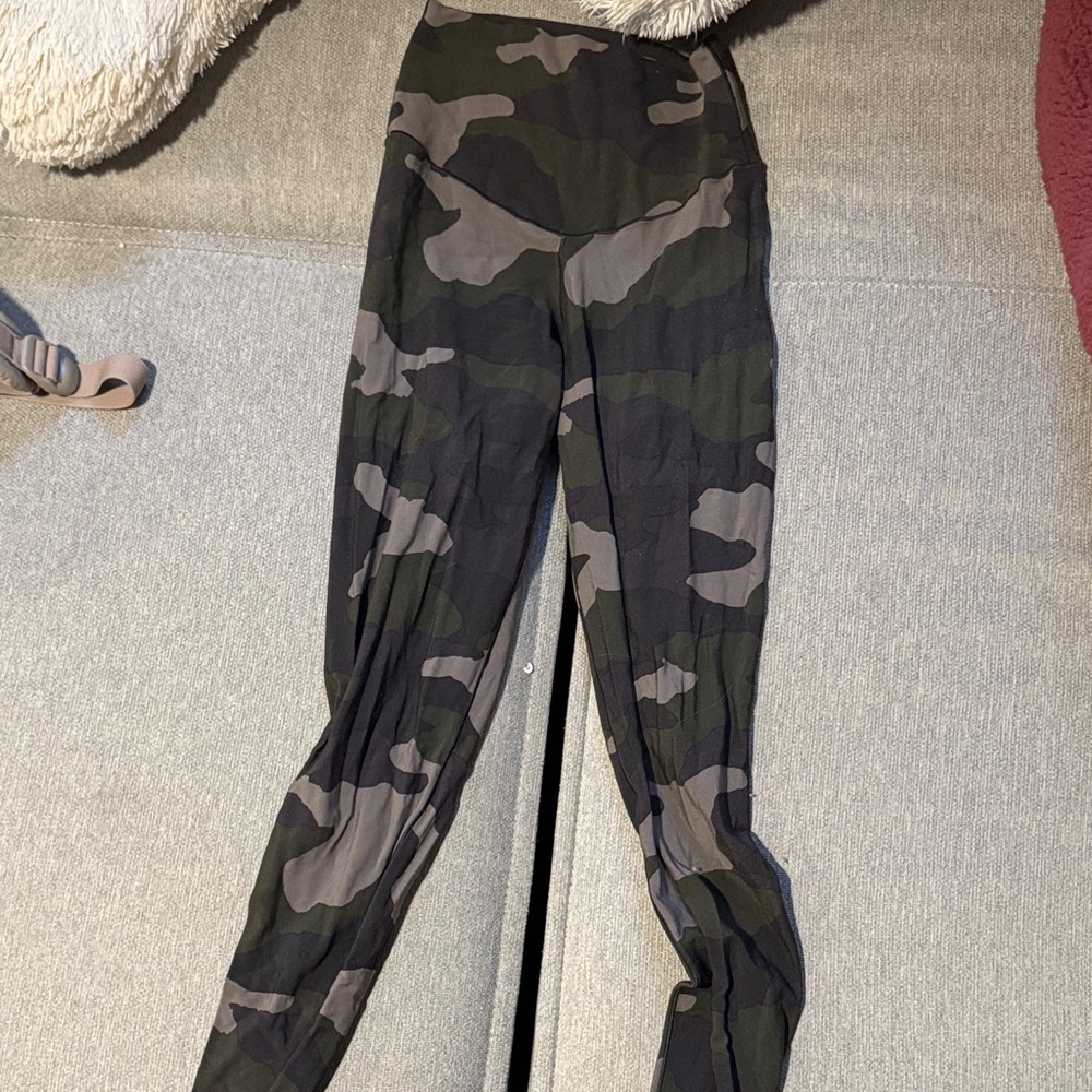 Camouflage High-Waisted real me leggings